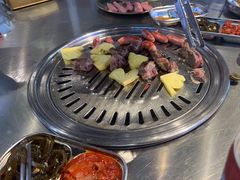-哈哈碳都·牛肋条无限自助烤肉(台江万达店)
