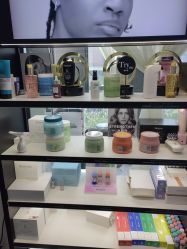 -U·NI SALON 造型