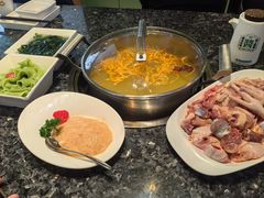 -一席地·本地鸡窝·杭帮鸡火锅(萧山银隆百货店)