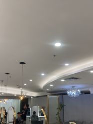 -八佰伴8008星级形象店