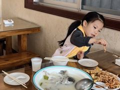 -美顺香食府鱼头老店(雪野湖店)