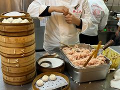 -馋三尺蟹粉小笼(人民广场店)