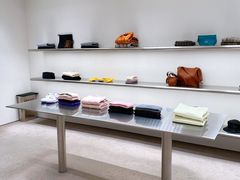 店内环境-Acne Studios(芮欧百货店)