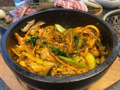 石锅拌饭-草家酱蟹炭火烤肉店(珲春南路一店)