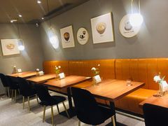 -POKEE VIA&Brunch·维娅(重庆来福士店)