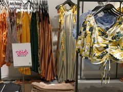 -URBAN REVIVO(七宝领展广场店)