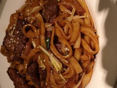 -新大咀港式茶餐厅(宝山万达店)