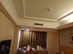 -维也纳酒店(成都春熙路李家沱地铁站店)