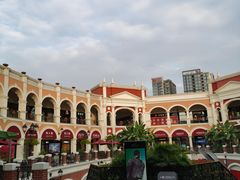 -佛罗伦萨小镇广佛名品奥特莱斯(疏港路店)