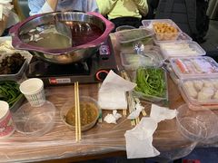 店里的火锅-屿家轻奢农家小院(十三陵店)