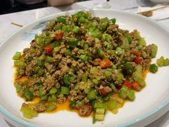 -犇逸·乐山跷脚牛肉·四川现炒(览海店)