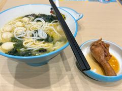 -灵芝妹子海鲜米线(凯德和平广场店)