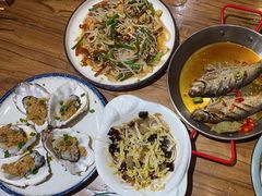 -东来菜馆•手抓海鲜家常菜•海鲜锅贴(鸽子窝店)