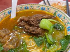 -金杨拉面王小吃面馆·牛三宝面·红烧牛肉粉
