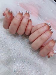-七彩虹美甲美睫 半永久