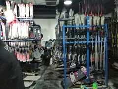 -乔波室内滑雪场