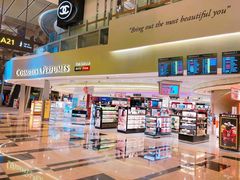 -樟宜机场免税店