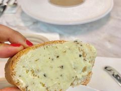 -La Mer Restaurant & Lounge