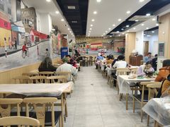 大堂-江城燕子大排档(江汉路步行街店)