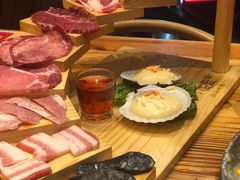 -青瓦炭韩潮烤肉(花园道店)