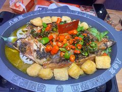 脆皮清江鱼-八条友鲜货烧烤·脆皮烤鱼(石岩旗舰店)