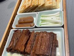招牌烙饼卷带鱼-北平食府·北京烤鸭(北京西站六里桥店)