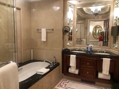 -广州富力丽思卡尔顿酒店