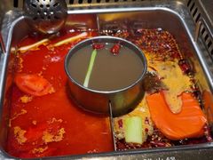 -巴渝瓦肆重庆鲜火锅(宝龙环湖店)