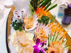 赤贝和象牙蚌-老虎滩船说·海胆水饺·大连海鲜(老虎滩店)