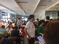 等位区-肯德基(新佛罗伦萨店)