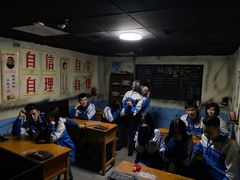 -LIENOW来闹密室剧本推理&狼人杀(李家村万达广场店)