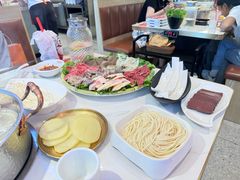 -花田里捞牛火锅(天润店)
