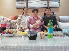 -爱月宝月嫂·育儿嫂