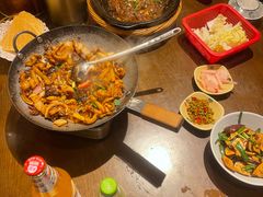-富正毅三下锅·湘西韵味(天门山索道店)