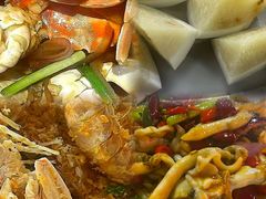 -三亚火车头万人海鲜广场