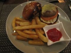 小牛魔王汉堡-神州半岛喜来登度假酒店-盛宴西餐厅