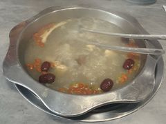 -光头药膳鸡(莱茵小镇店)