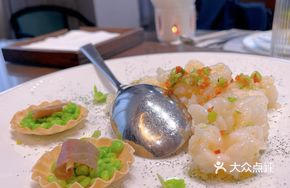 5J Ham and Honey Bean with Fried Lobster Balls