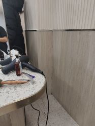 -PE SALON