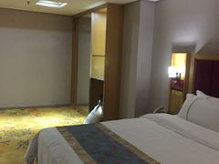 -清水湾酒店(深圳横岗塘坑地铁站店)