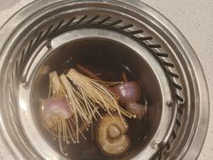 -龍歌自助小火锅(芝罘万达店)