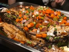 -鸣记脆皮烤鱼·海鲜烤鱼(三八广场店)