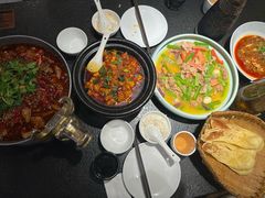 -万重锦·人文川菜馆(骡马市店)