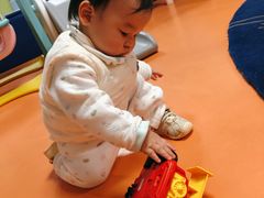 -小门牙好性格托育(北外滩中心)