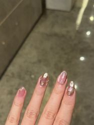 -UGIRL有个美甲