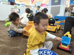 -孩子王童乐园(西安盛龙店)