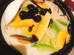 -港丽餐厅(高德置地店)