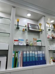 -苗医生专业祛痘·皮肤管理
