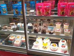 面包甜点陈列柜-麦的多生日蛋糕(龙湖三千店)