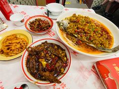 -堂瓦里·33年传统赣菜(第一街区店)